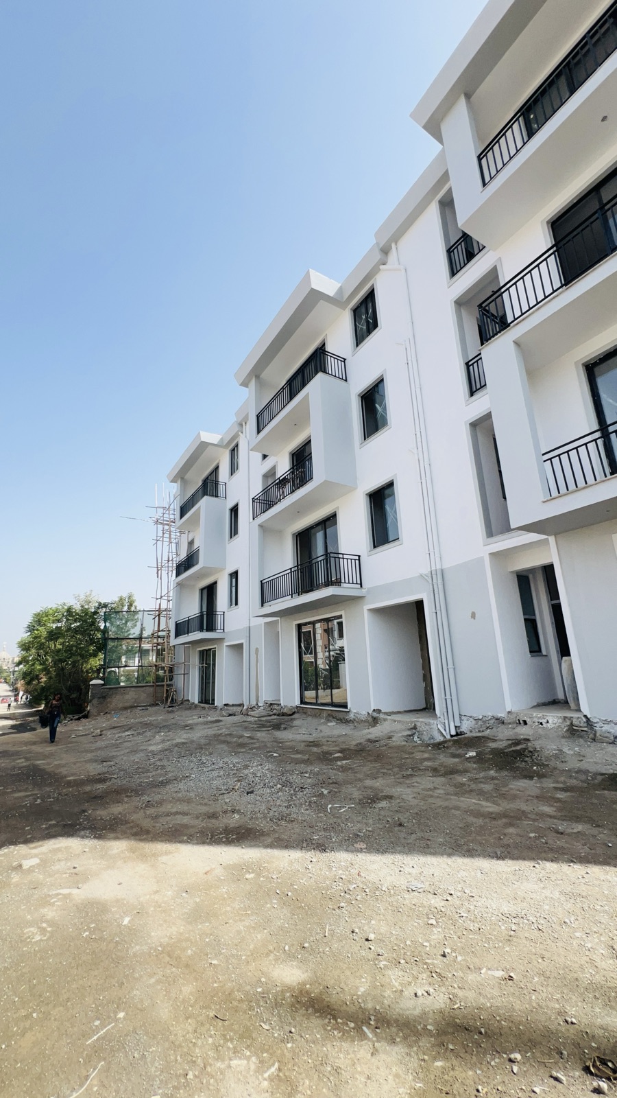 G+4 Compound Apartment